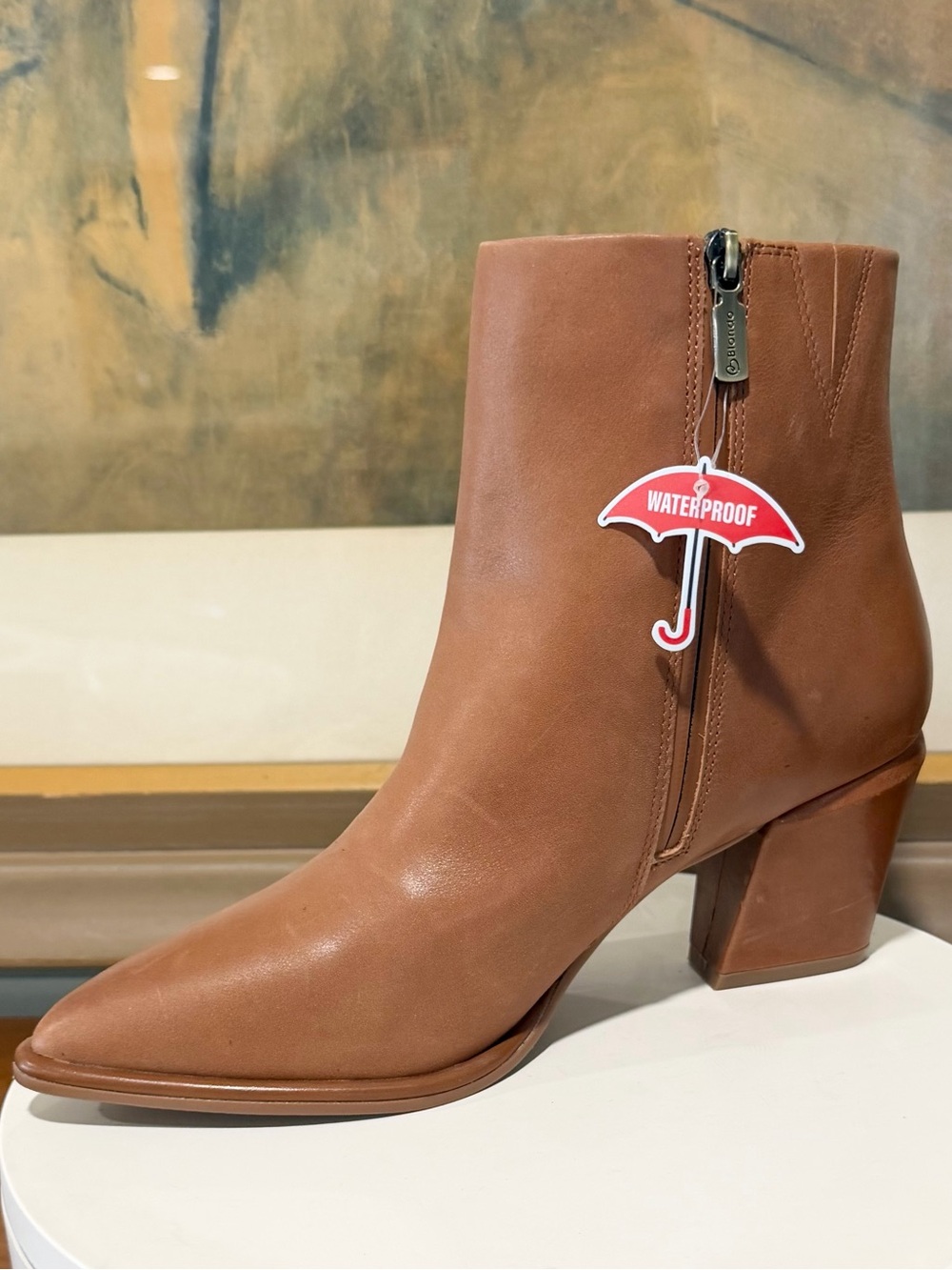 🌸BLONDO🌸 Emmalyn Waterproof Bootie Size: 9.5M - Picture 3 of 13